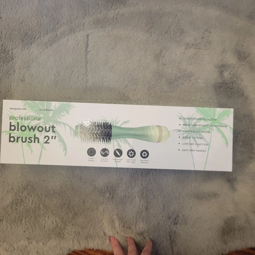 Adagio Professional Blowout Brush, 2", Seafoam Green - Picture 3 of 12